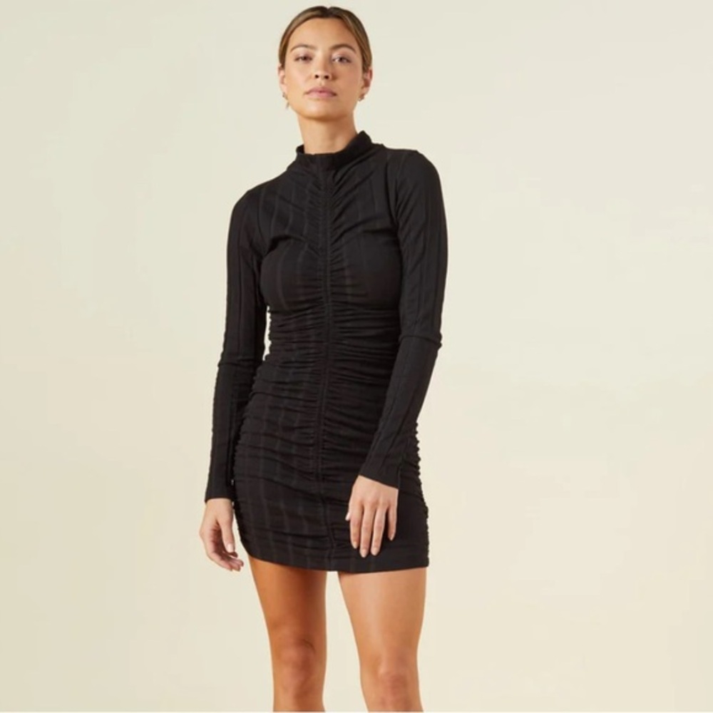 MONROE- Green Ruched Long Sleeve Body-con Dress - NEW - Picture 7 of 10
